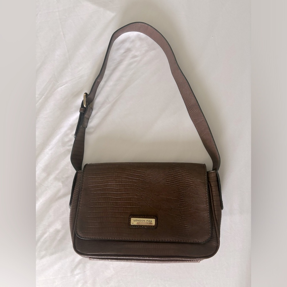 London fog brown shoulder handbag